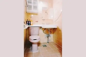 K-Girl Guesthouse - Caters To Women